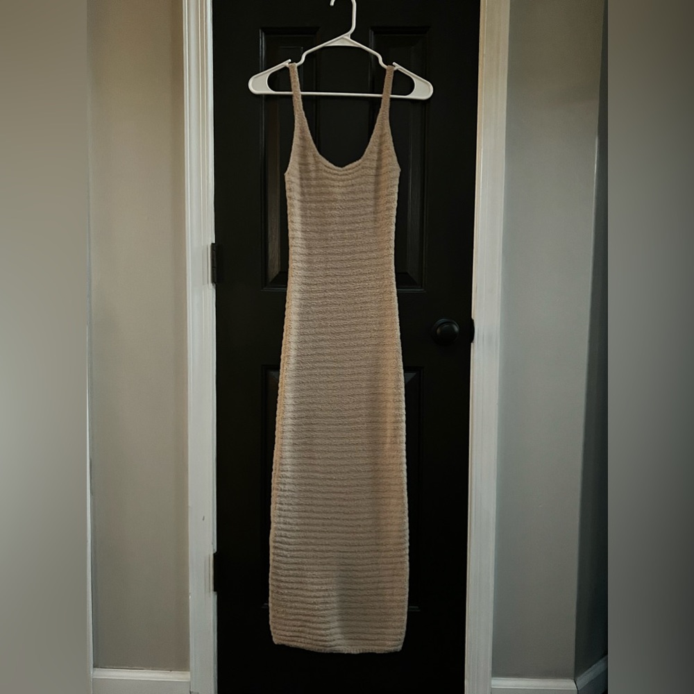 Princess Polly MIDI dress.